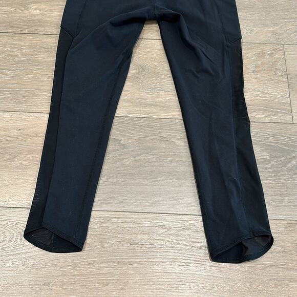 ATHLETA Black Mesh Chaturanga To Town High Rise Active Yoga Workout Capri Size S - Picture 7 of 14